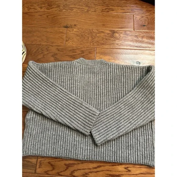 Dee Elly Gray Pullover Sweater Size XS - Picture 10 of 11